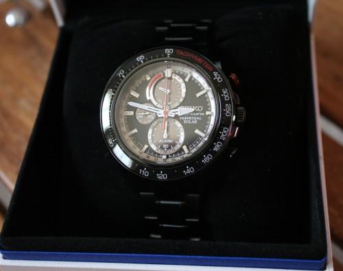 seiko sportura solar chronograph perpetual watch